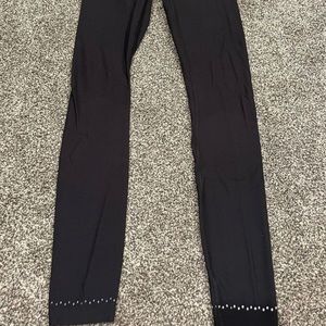 Lululemon size 6 leggings, fast and free, 25 inch